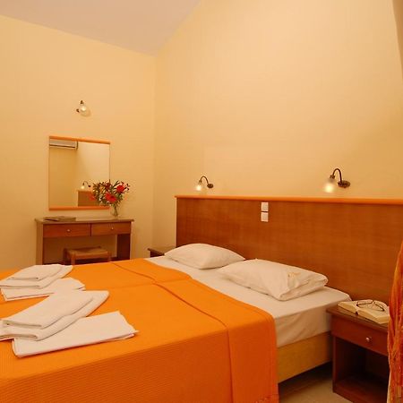 Clio Hotel Alykes  Extérieur photo