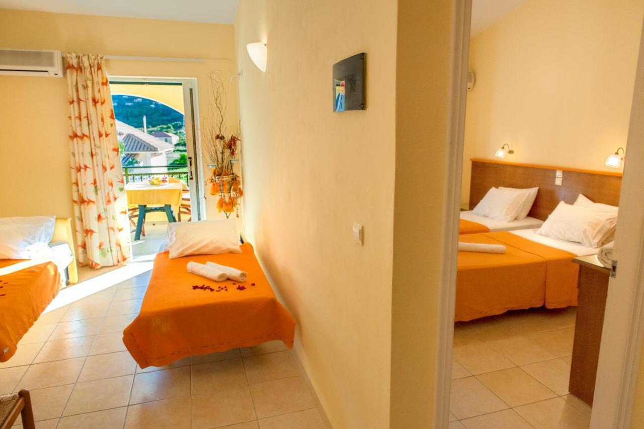 Clio Hotel Alykes  Extérieur photo