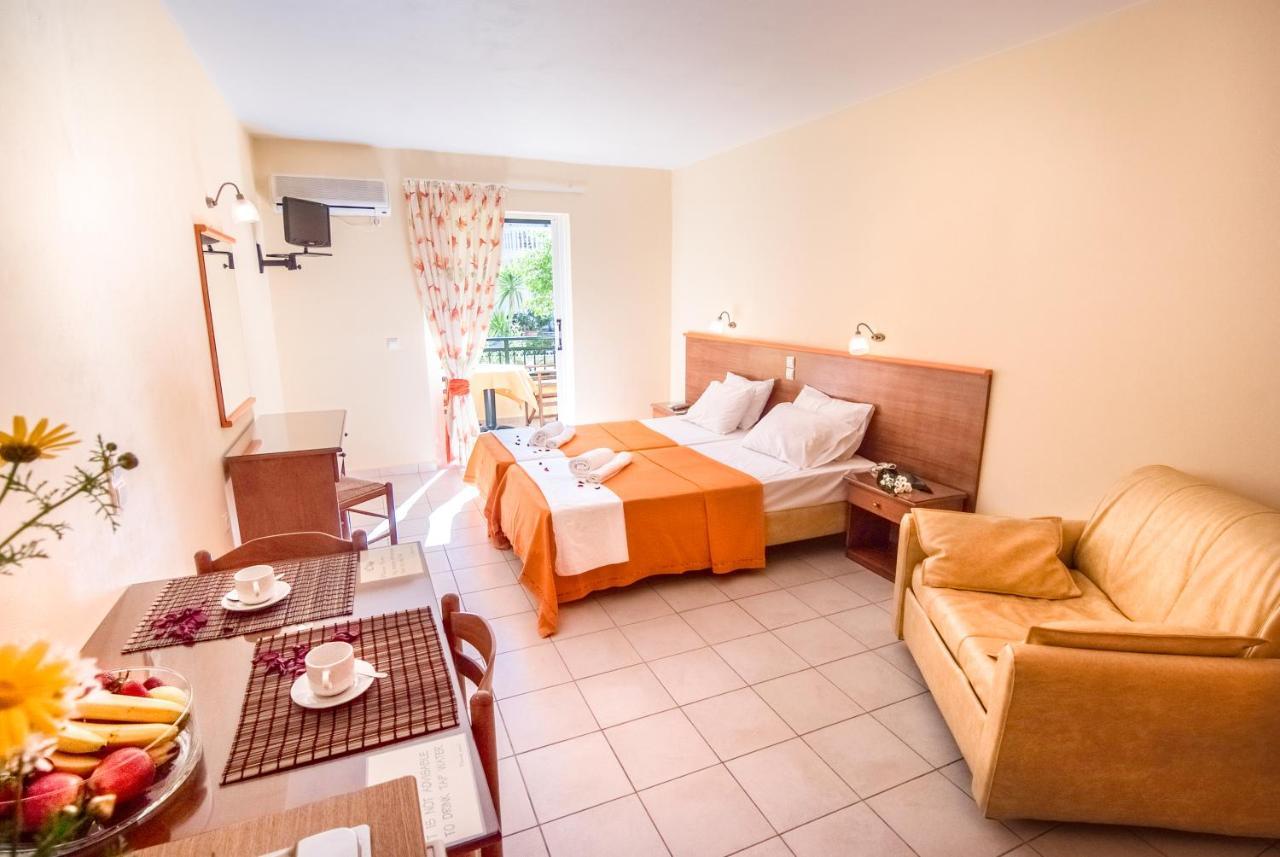 Clio Hotel Alykes  Extérieur photo